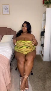 Mari_Melons Public Immagine  3