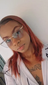 MiaWilliams1_ Public Εικόνα