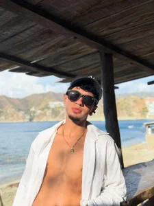 Angelligth colombian god summer Hình