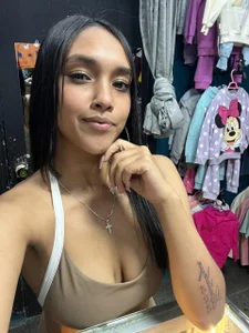 TINY_TAY: Public ( 5 фото)