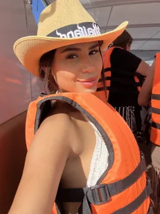 HaileyBaldwin's photo