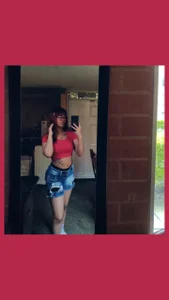 Taylor__Watson Do you like my outfit? Immagine 