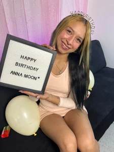 anna_moon11 happy birthday Anna!!! 🎁 Immagine 