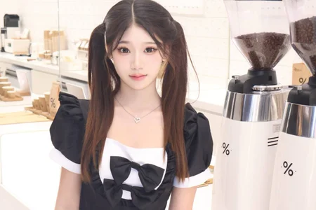 Xuxiaoqi1699's XXX Nude Photo 2