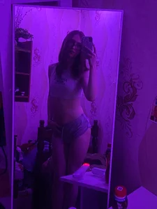 yullinka's XXX Nude Photo 2