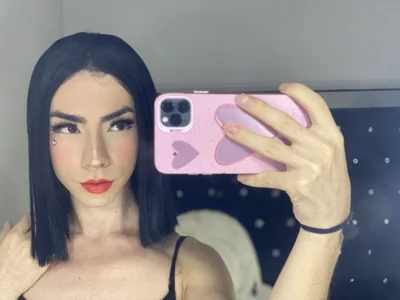 leonie_saanvi_ More about me🥰 Pic 5