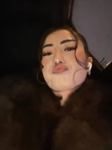 YukkiBones Public Poză 2