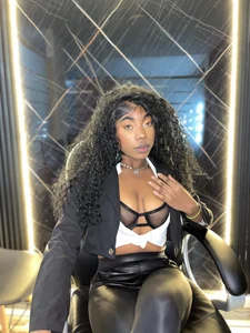 zaraadoll Im the Boss 💴💶💶 Foto 4