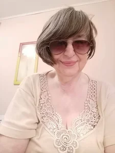 Sharon_Amore old woman 76 years 圖片 4