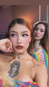 POP GIRLS 🤍🧡🖤 de Popteasegirlss  2 Imagens