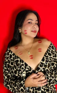 Victoria-Collins_ Kiss me Pic 4