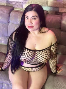 Emilyy_Moon_ second Pic 4