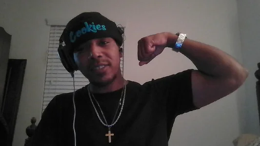 bigboytoy912のyoursの枚の写真