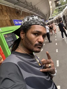 abu2dingue Public Bilde