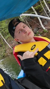 AlexxSweet: Alex nice relaxed good park ( 4 фото)