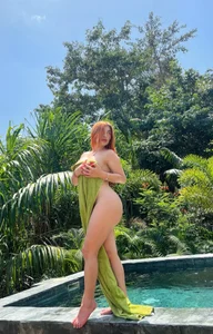 AbrilColls_ in the paradice !... coming? Poză