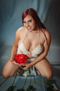 Jeen_Taylor This December... I am your fantasy Bilde 2