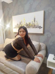 Emily_mouns Public Pic 5