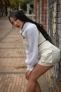 ZendayaGrey Biker girl Immagine  2