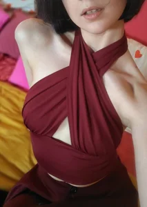 AnneAvelin the graceful features of my body Foto 3