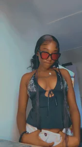 Zurii-Zuri🥵 Bild 3