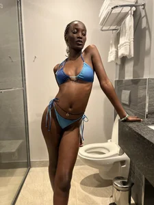 ZENDAYA_CASTINGのPublicの 3枚の写真