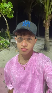 _CamiloBass Pink Day Immagine 