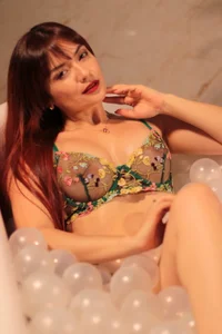 KateBurning RELAXING BATHTUB Gambar 6
