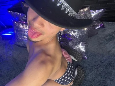 guys come here de Gael_zambrano  Imagens