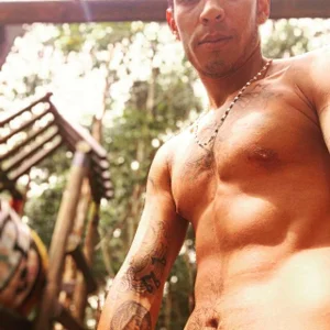 FuckHardloveのPublicの 2枚の写真