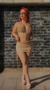 MadelineFox The sun on my body Poză 3