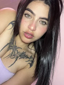 _luna_torresMY PRETTY FACE Bild 4