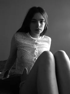 Evi_Brook Public Pic 2