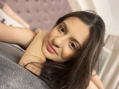 Alice_in_cumland_ Public Immagine  8