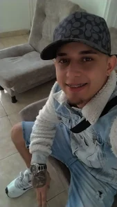 Thiago_Levis25 Public Pic 3