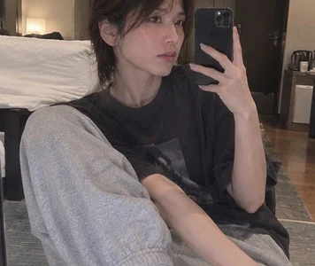 Eikyyy Public Pic 6