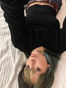 LoyceSwarm just me ☁️ Poză 5
