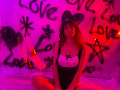 AliceMadnes Public  4টি ছবি