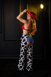 eva_miller7: Bad Cowgirl 🤎 ( 6 фото)