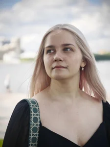 AveIinaStromain: Love ( фото)