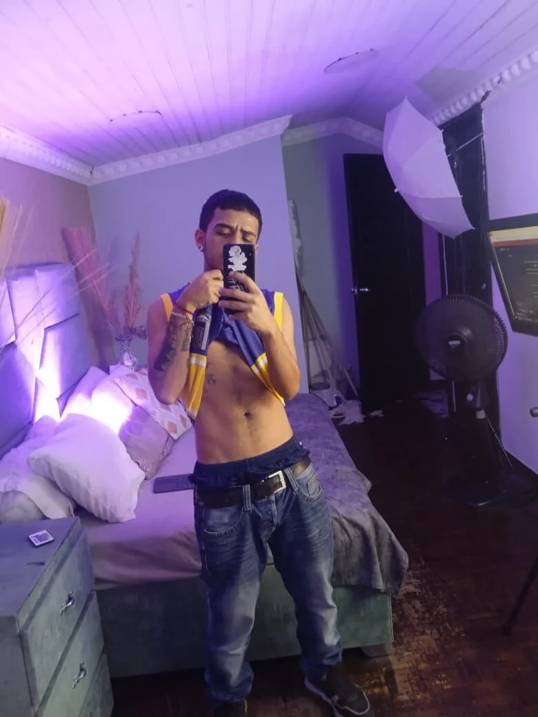 Трендове зображення  6104 TurnerStar