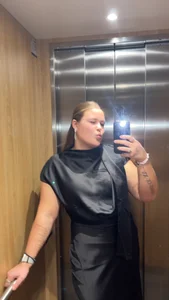 justsomeoneuknow Public Foto