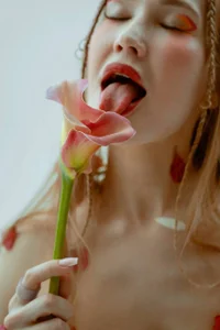 LustfulDiana kullanıcısının Shy girl albümü -  3 fotoğraf