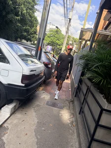 black_west Public Foto 9