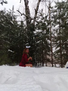 Miss_Elsa_: Winter photo shoot in the forest🎄#winter#forest#snow ( 3 фото)