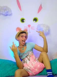 Kisses de Ariel_Femboy_  Imagens