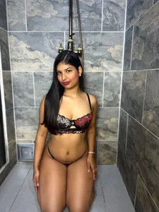 AnnaLoren_のHis gaze leaves invisible traces in memory. 🔥の枚の写真