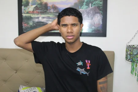 HillaryAndBoys somenthing about us Pic 2