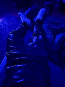 KinkyApex Leather Pic 3