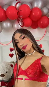 Daphne_Hills: Valentine’s Days!!❤️✨ ( 3 фото)